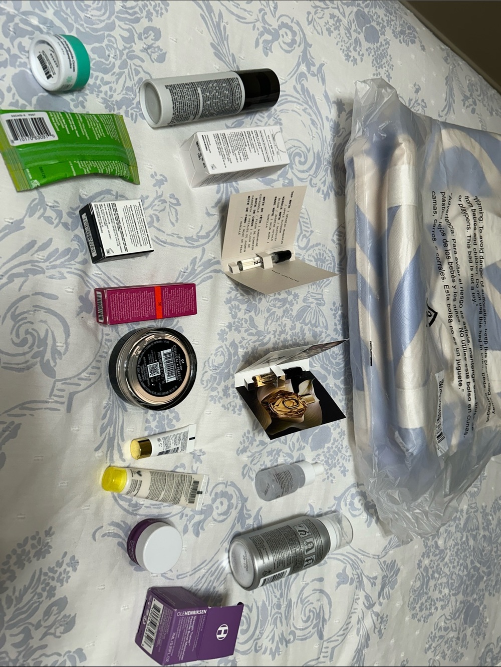 Ulta Beauty Reusable Tote Bag - Blue & White Wave Pattern with Goodies - Picture 7 of 8